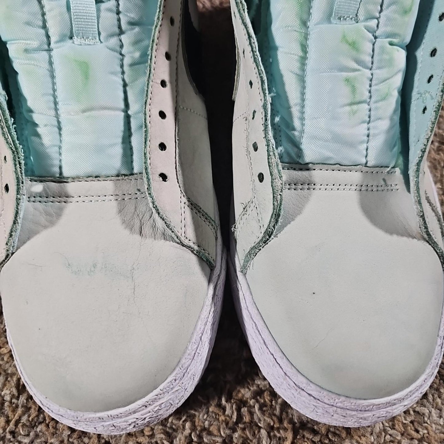 nike sb DA8855-100 sz 11 UK10 shoes
