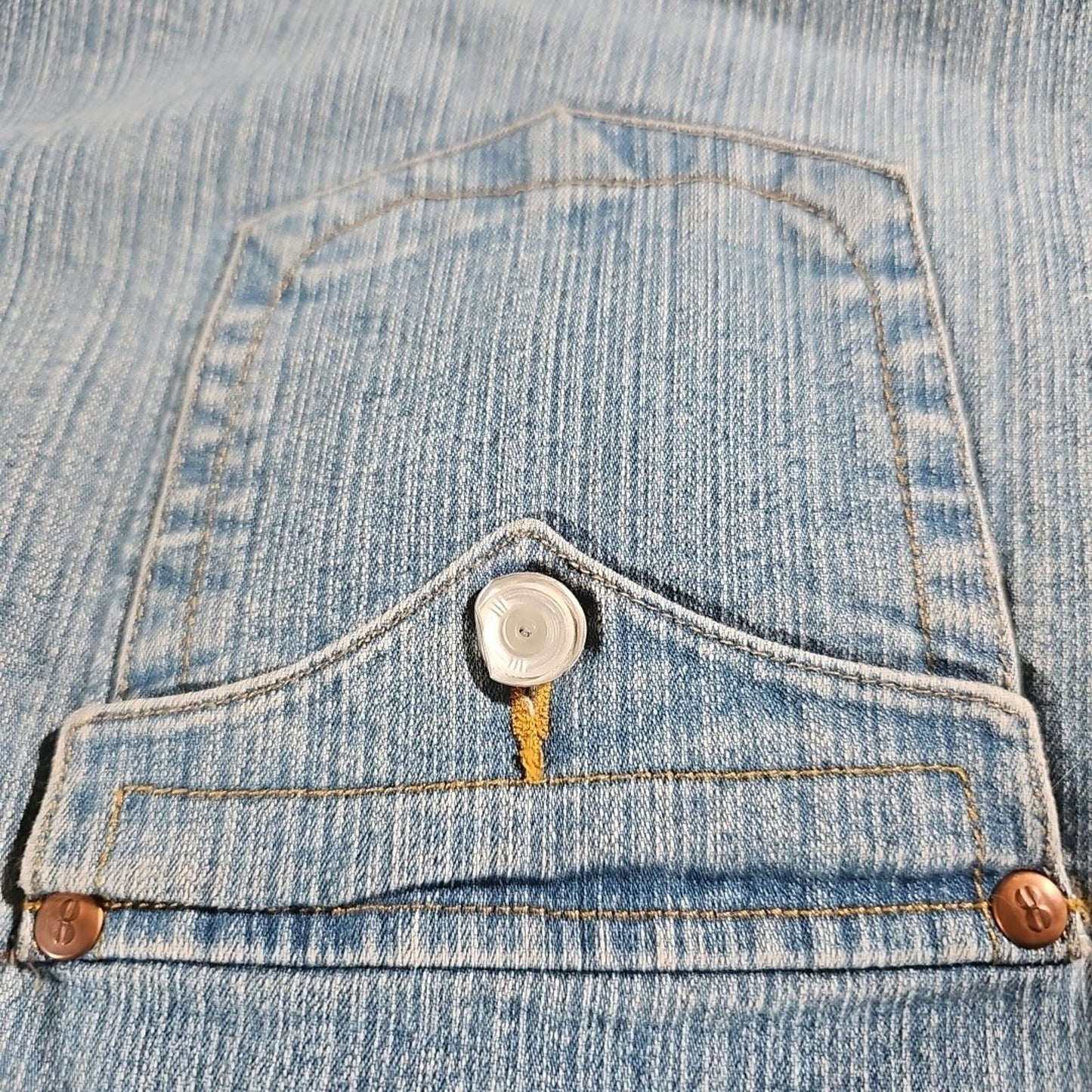 Bill Blass Stretch Jeans Sz 8 Shorts