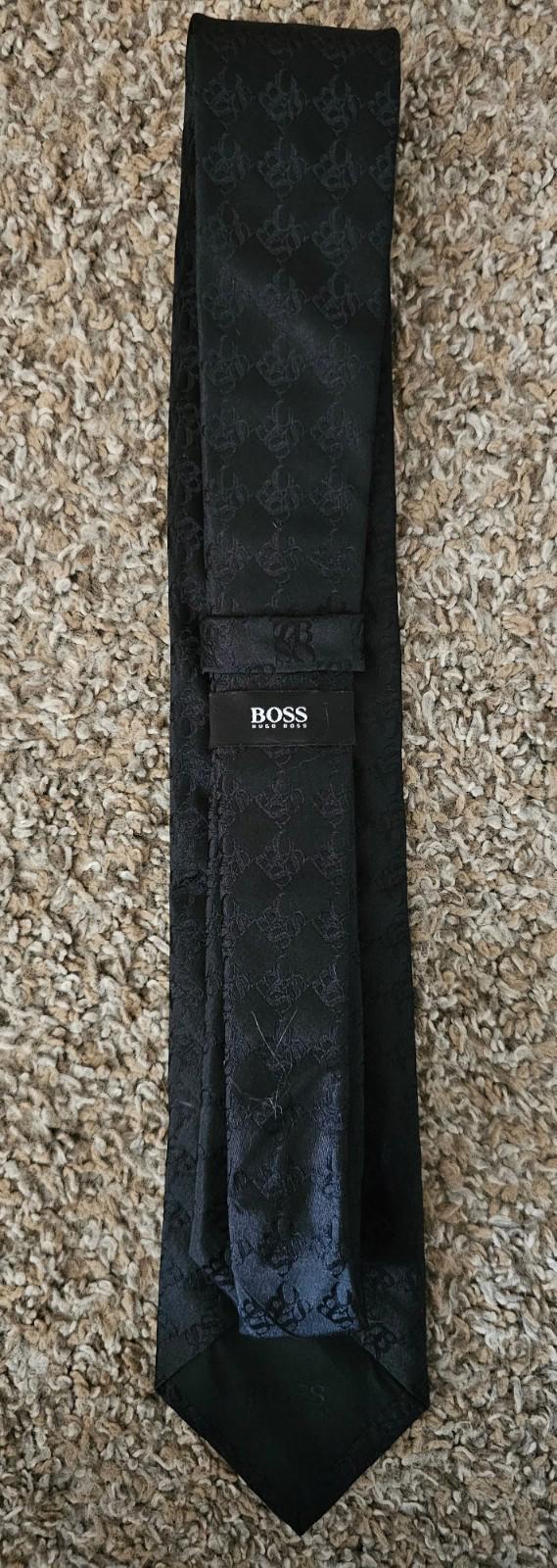 hugo boss 100% silk made in ITALY necktie black allover logo