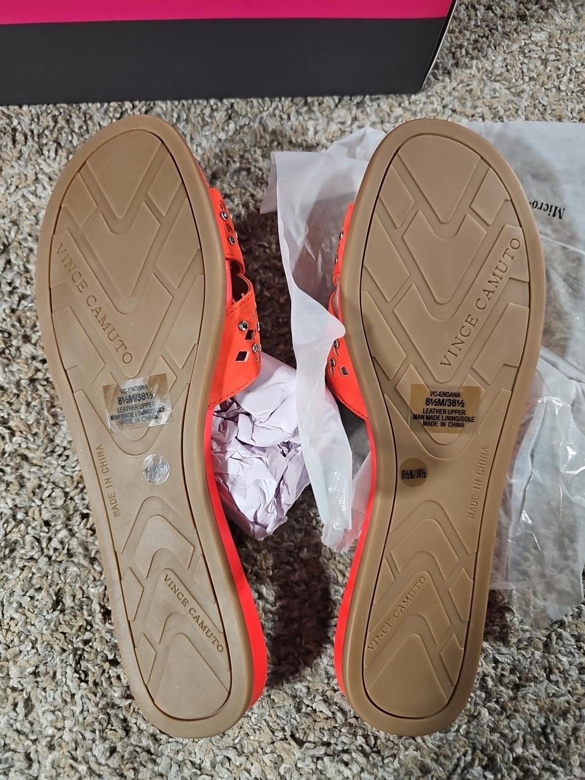 vince camuto vc-endana blood orange sandals 8.5M NIB