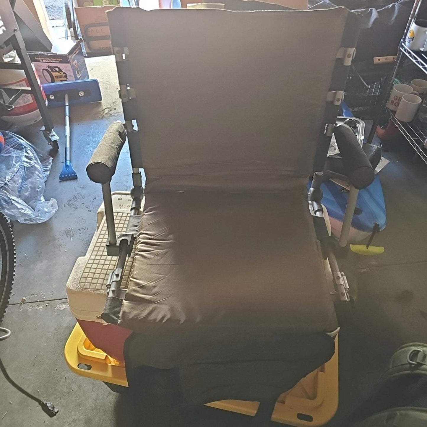 Stadium Chair w/ Arms & Matching Stadium/Rain Blanket - Padded - Shoulder Strap