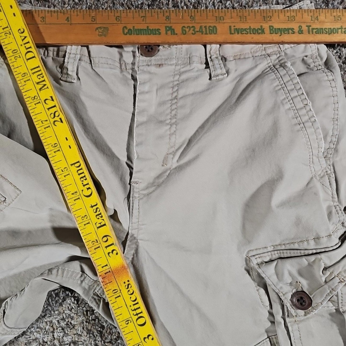 American Eagle Flex Cargo Shorts Sz 28