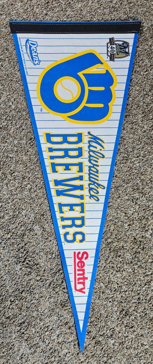 2010 Blue White Milwaukee Brewers Wincraft Pennant - creases