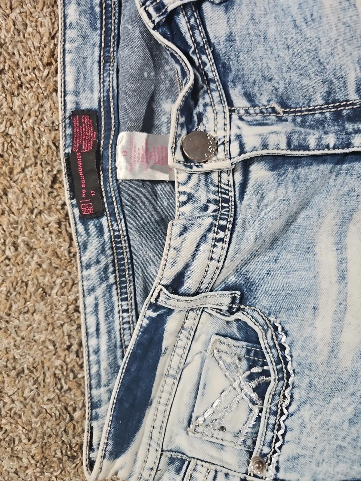 NOBO No Boundaries Cuffed Capris 13