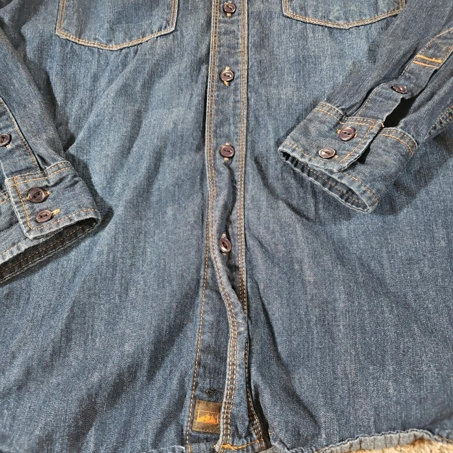 Northwest Territory M Denim Button Up Shirt