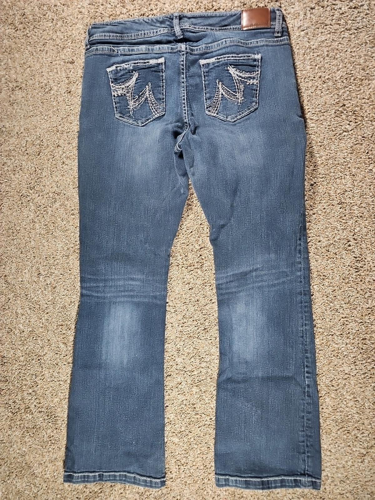 Maurices 16 Long Bootcut Jeans