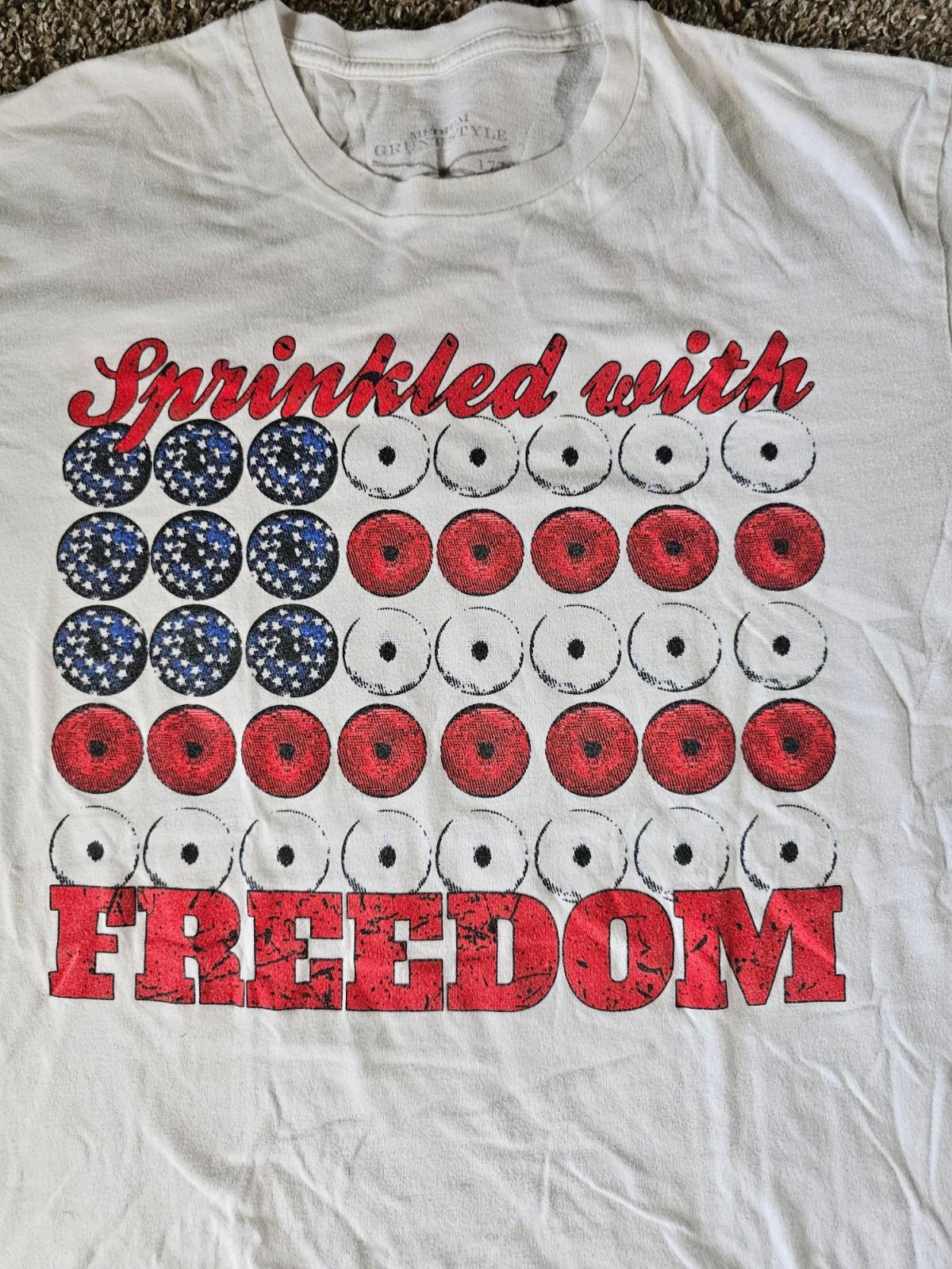 grunt style sprinkled with freedom Police Blue Line Donuts t-shirt MEDIUM