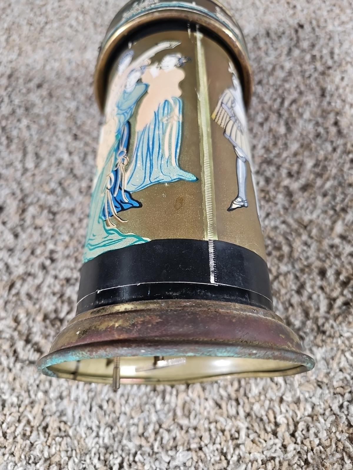 VINTAGE ASIAN JAPANESE MUSICAL DECANTER GEISHA KNIGHTS HORSES