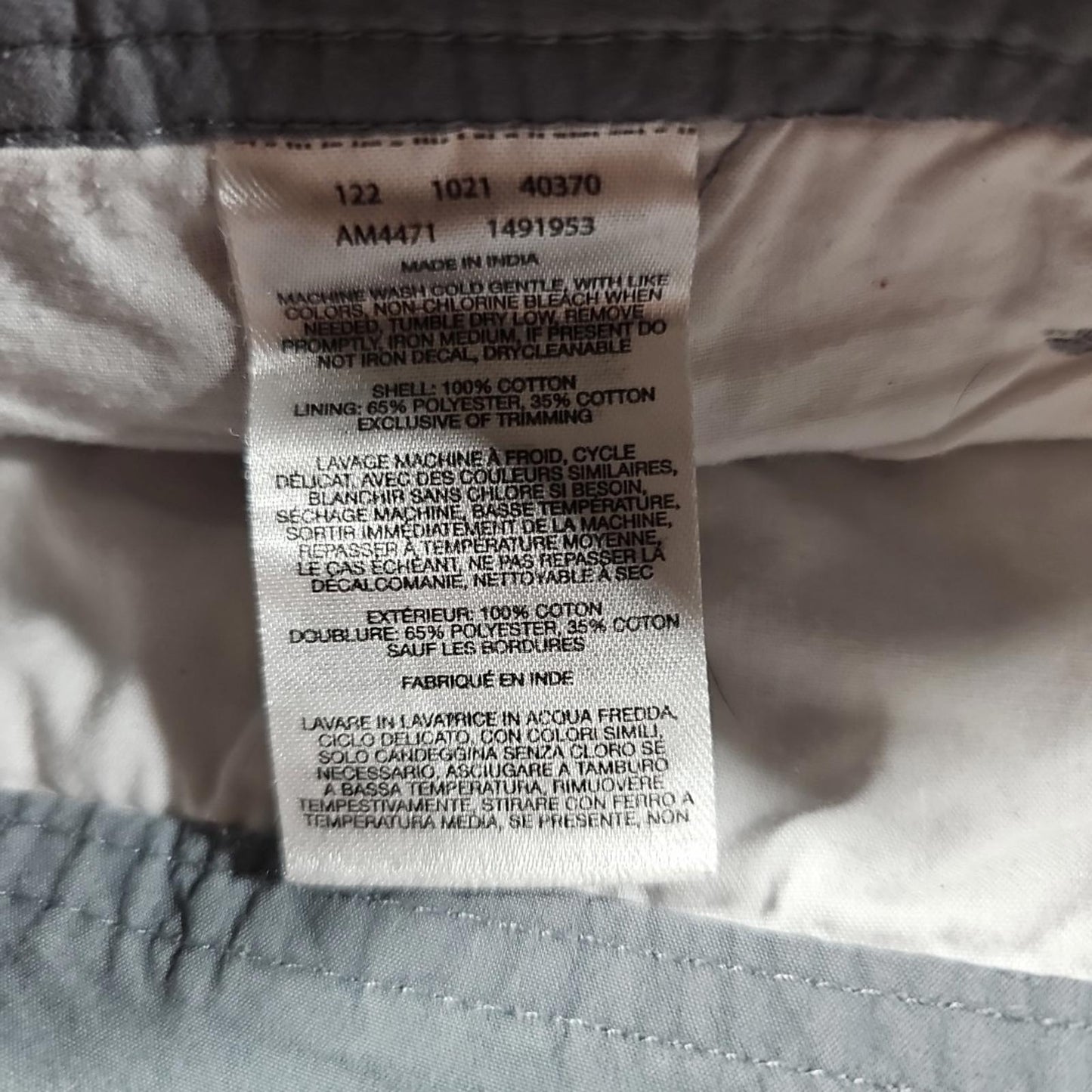 Columbia 42 Gray Shorts