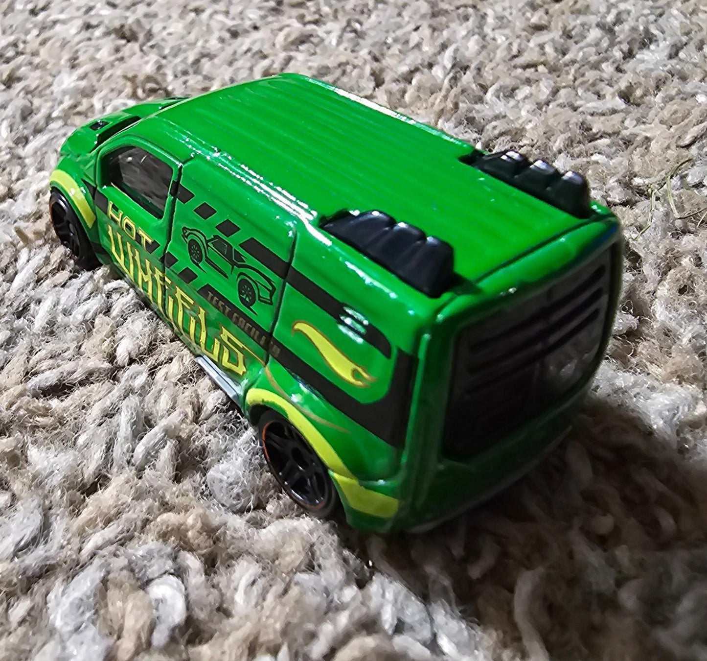 2014 Mattel Hot Wheels Ford Transit Connect Green Toy Van