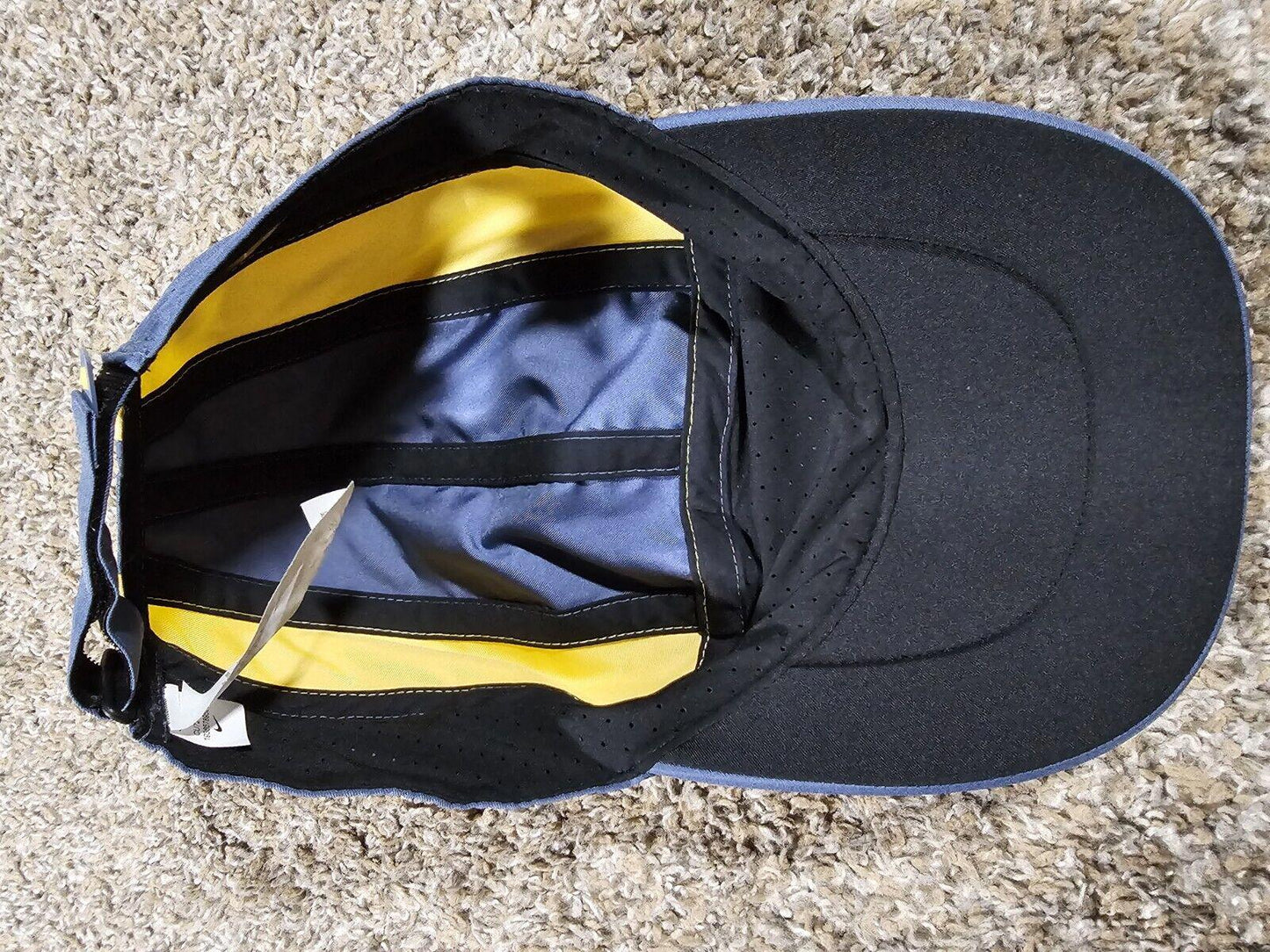 NIKE Tailwind dri-fit 5 panel hat blue yellow speckled Strap