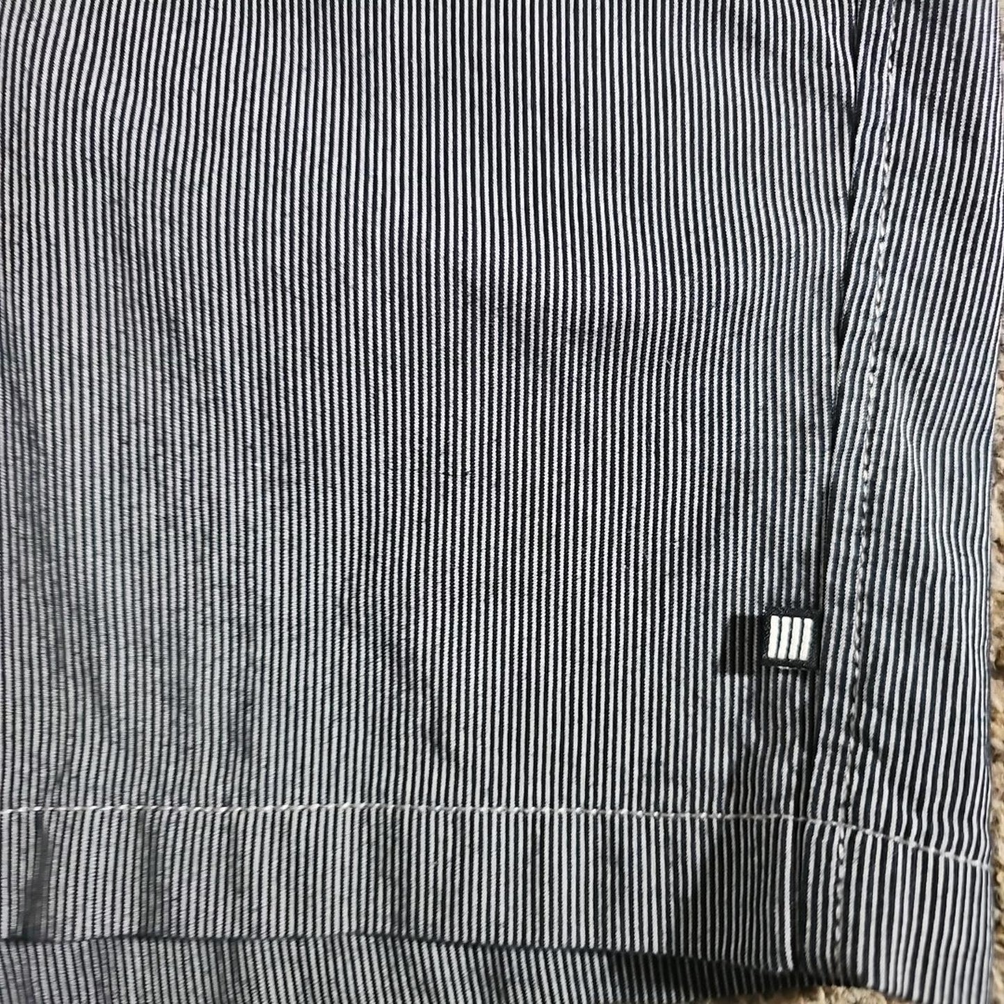 Geoffrey Beene Sz 33 Seer Sucker Shorts