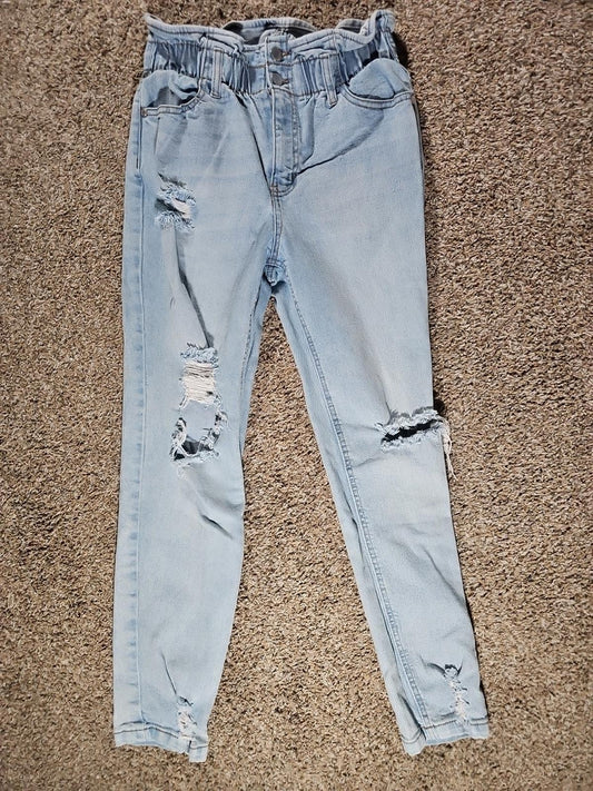 Tinseltown Sz 3 Distressed Light Wash Slim Jeans
