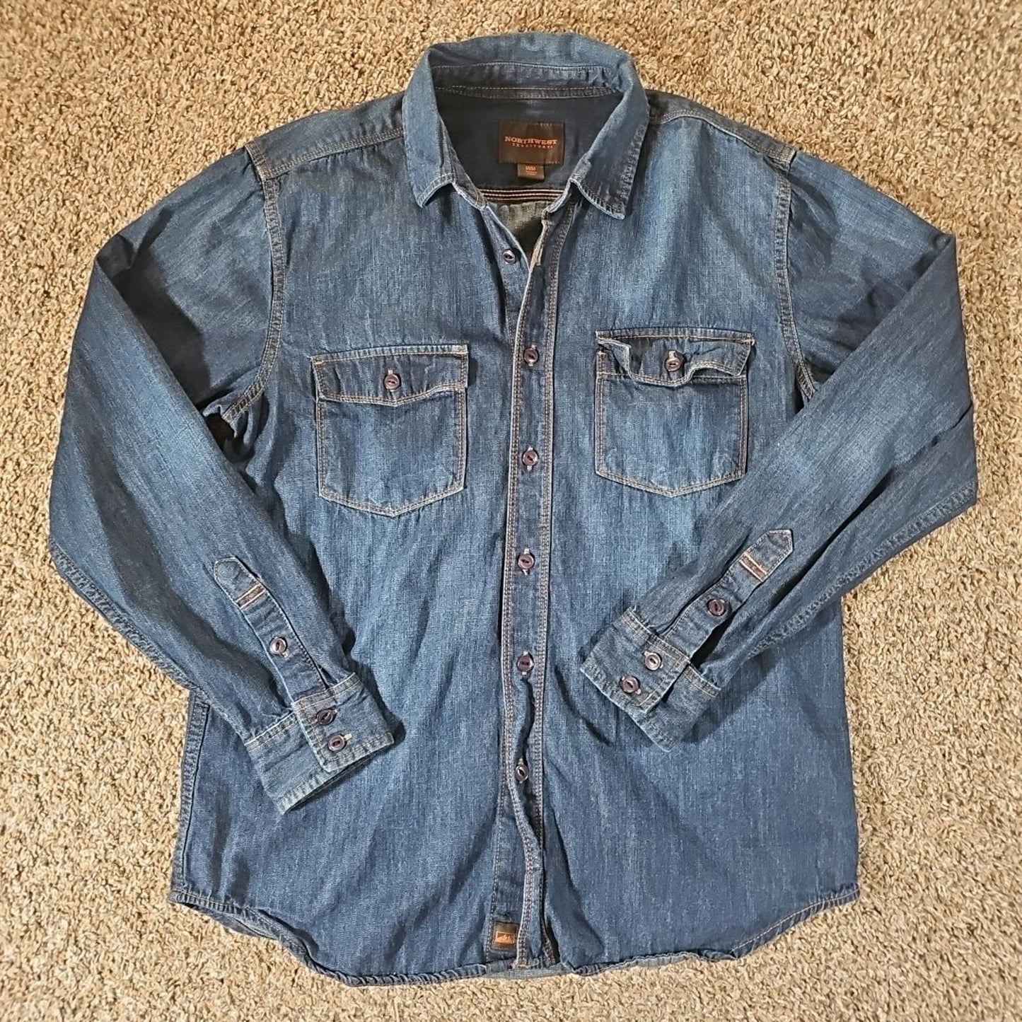 Northwest Territory M Denim Button Up Shirt
