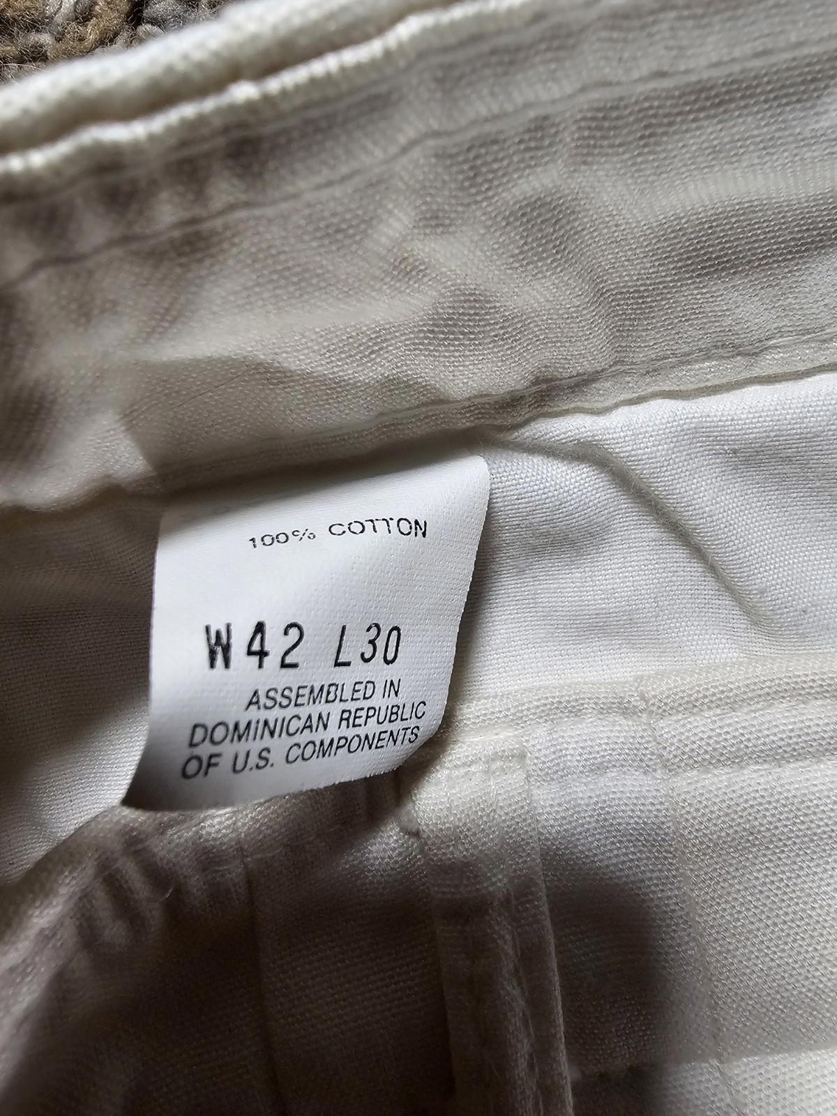 Dockers Levi’s Classic Fit Pants 42x30 Various Small Stains