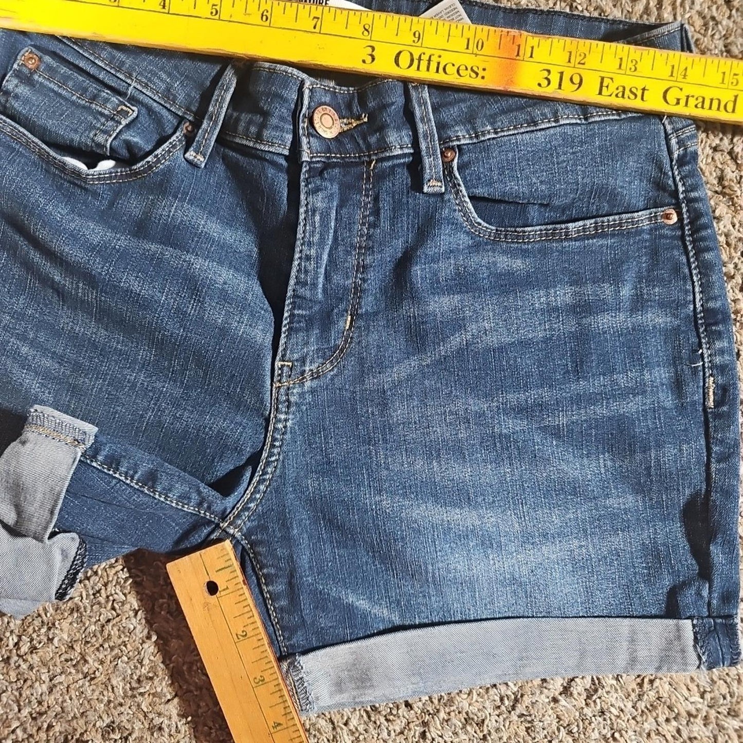 Signature Levi Strauss Mid Rise Shorts W28 Sz6