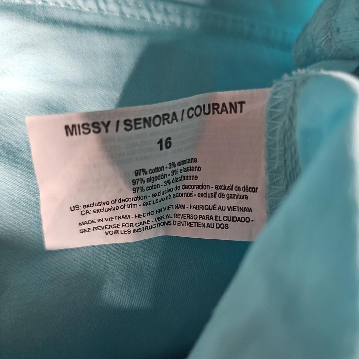 Gloria Vanderbilt Sz 16 Marion Shorts