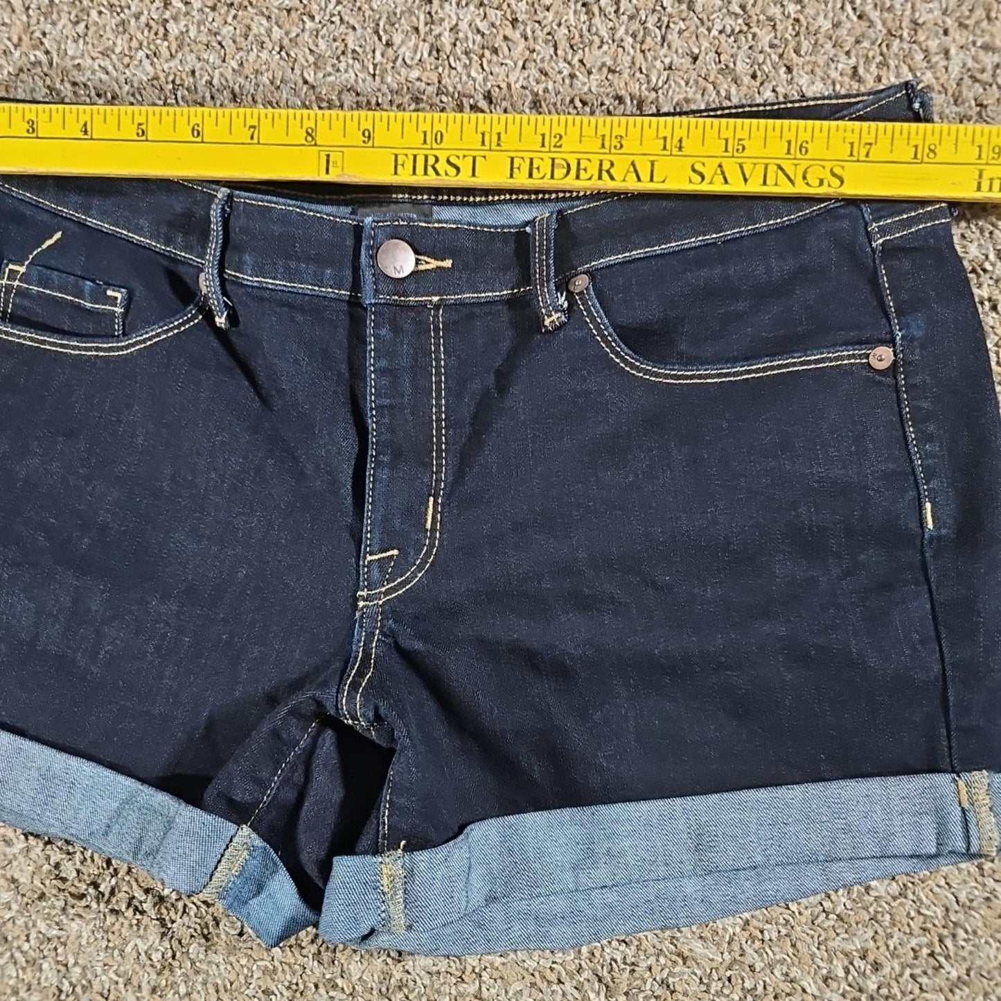 Mossimo Midrise Midi Cuffed Shorts Sz 14