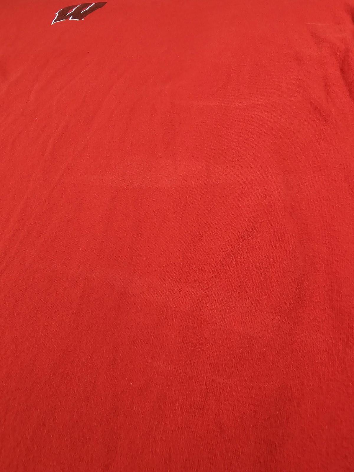 Reebok Wisconsin Badgers t-shirt red 5/6XL?