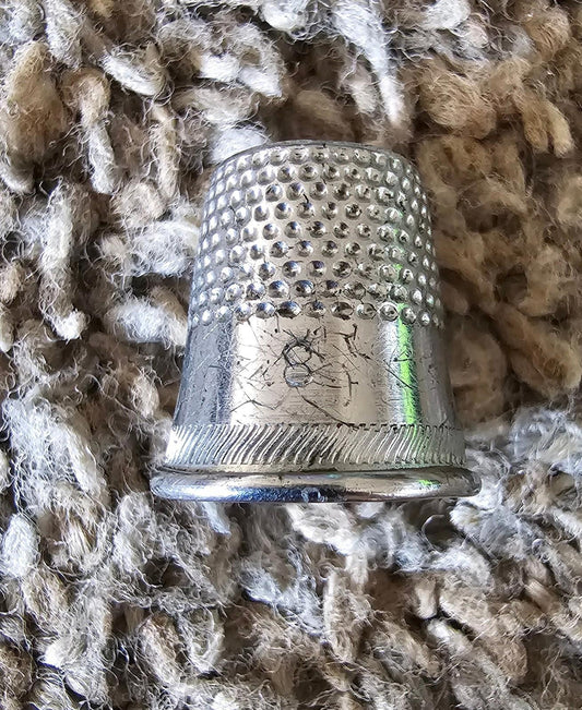Vintage Germany Dimpled Design Thimble Metal Marked Size 8