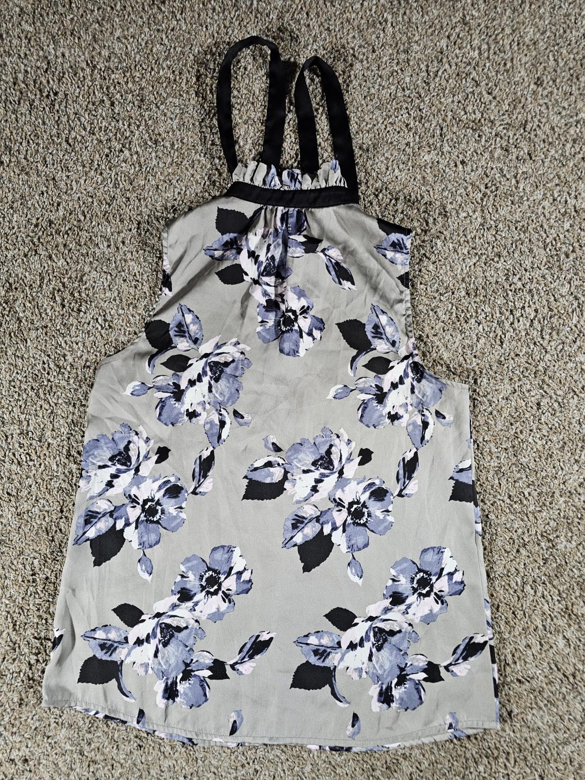 The LIMITED Small Gray Floral Tie Tank Top