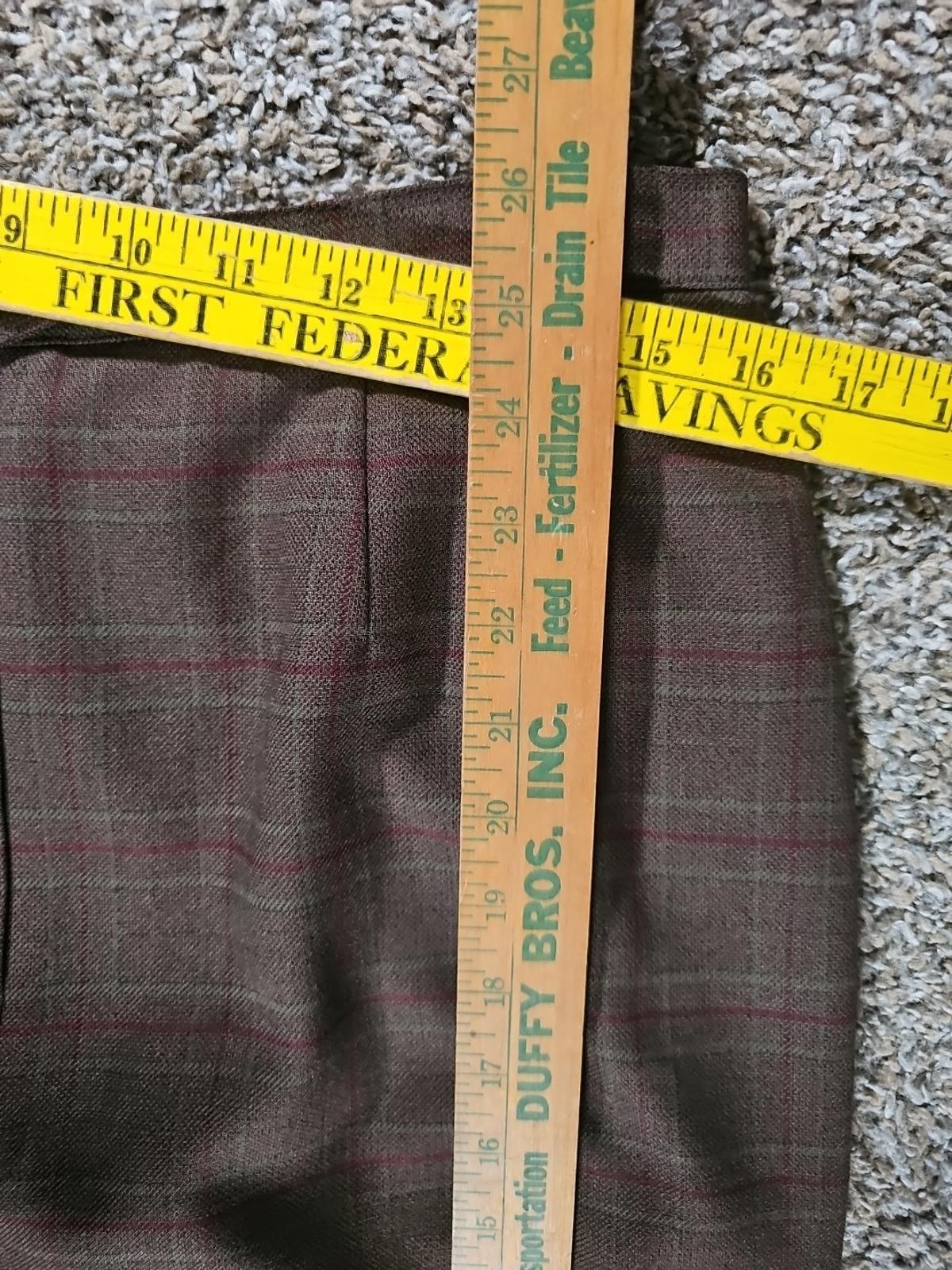 le suit nouveau classics dark olive chiant Sz 14 NWT 2pc Skirt Suit