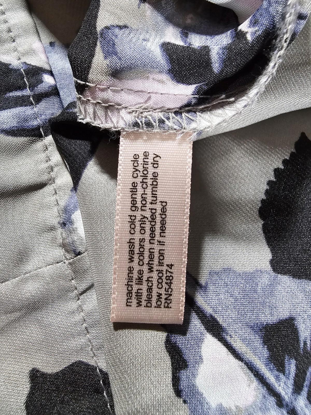 The LIMITED Small Gray Floral Tie Tank Top