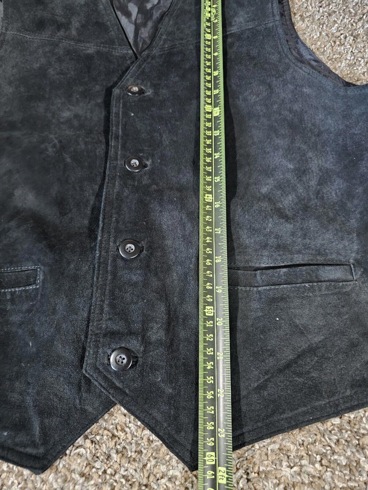 Wilsons The Leather Experts Men L Black Suede Leather Button