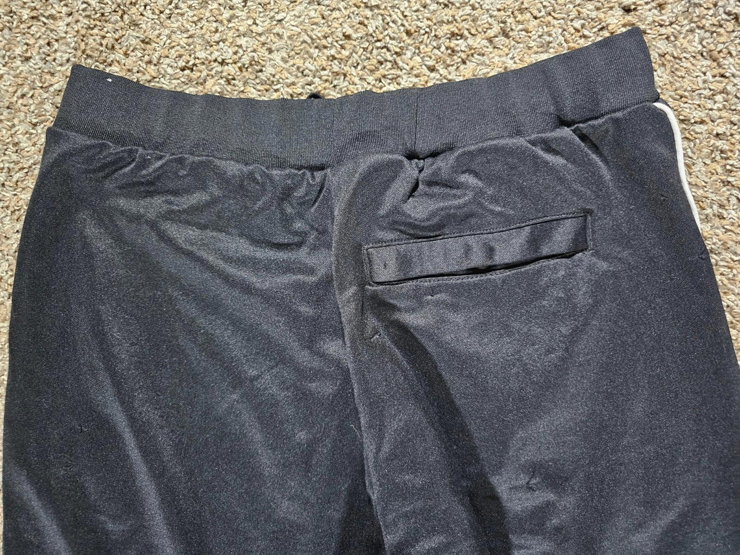 Nike Large athletic pants sewn in creases zippered pockets