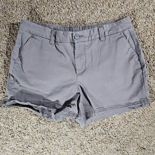 Magellan Outdoors Bermuda Shorts Women's Size 10 Gray