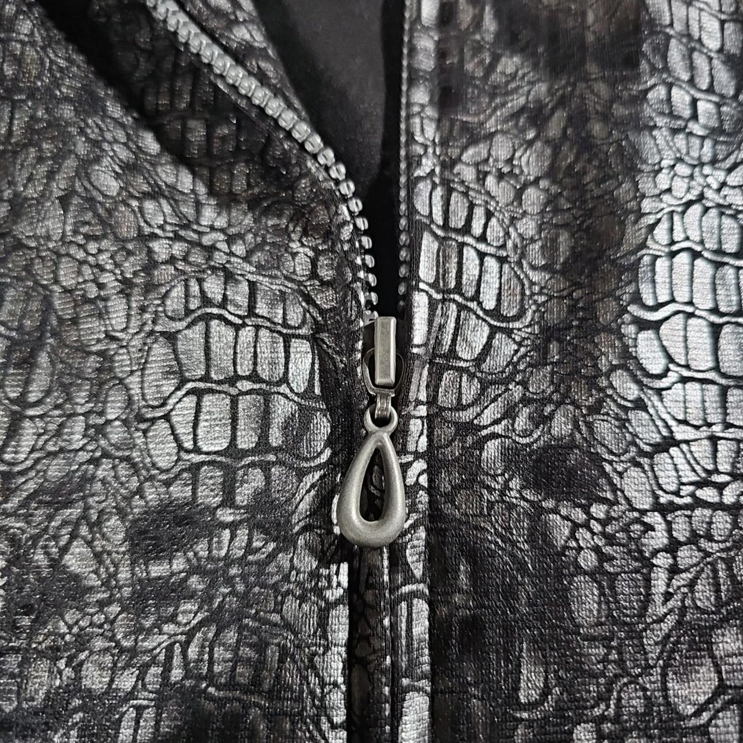 Alfred Dunner Women's Jacket 18W Metallic Snakeskin Pattern