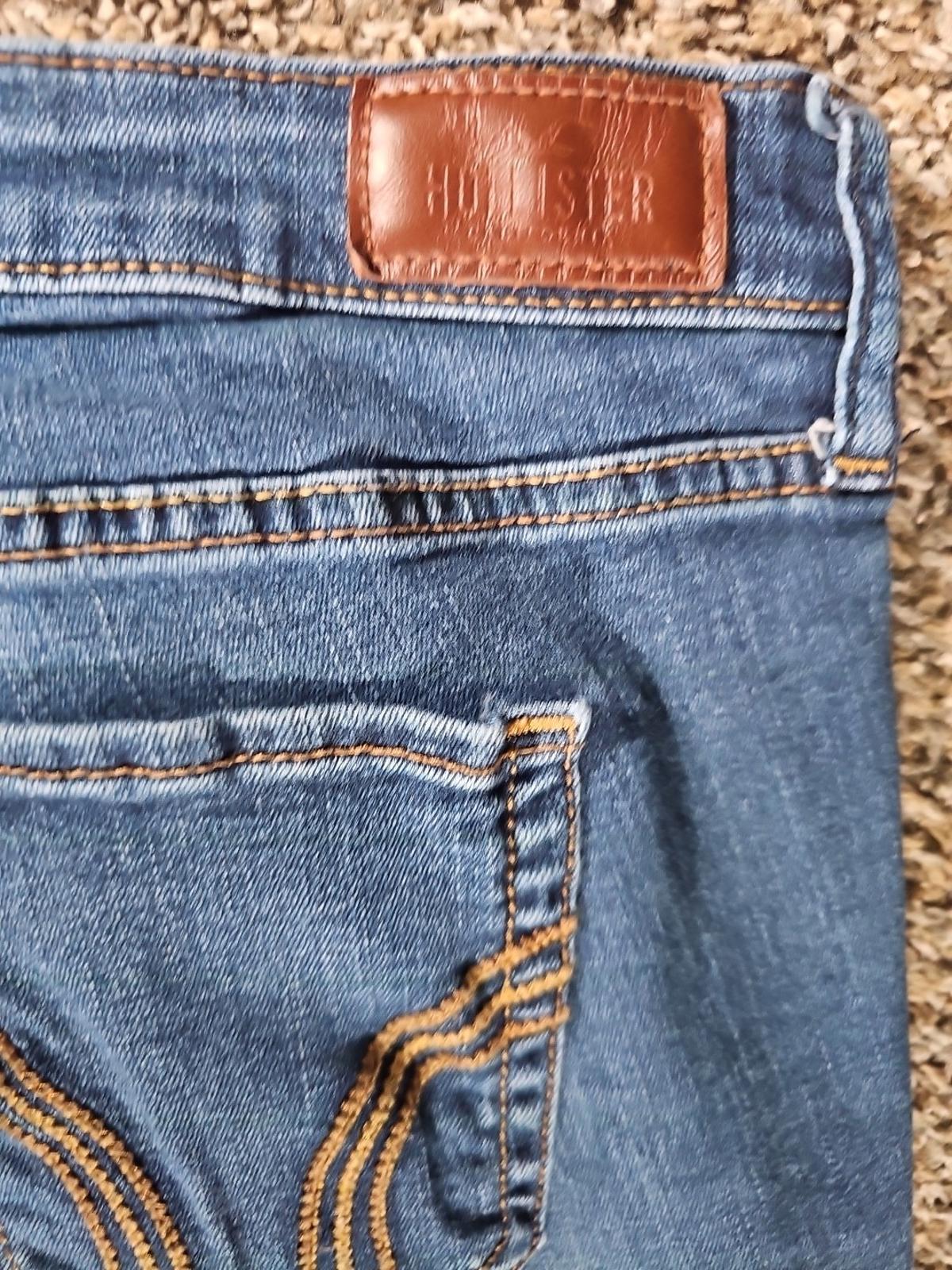 Hollister 9L 29x32 Low Rise Super Skinny Jeans