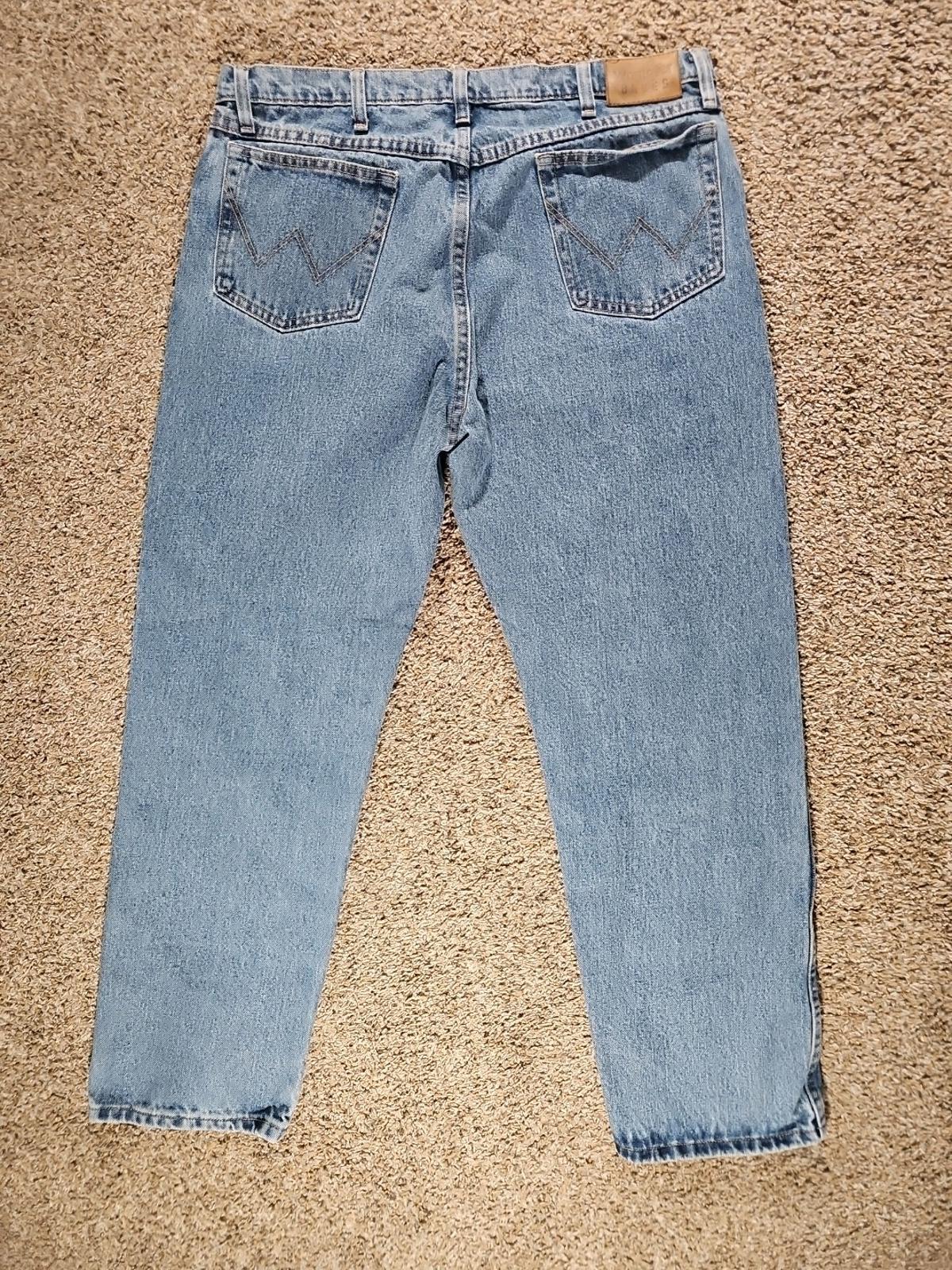 Wrangler Blues 38x30 Straight Leg Jeans