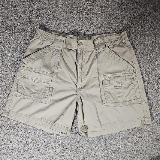 St. John's Bay Mens Beige Cargo Shorts Sz 40 Casual Utility