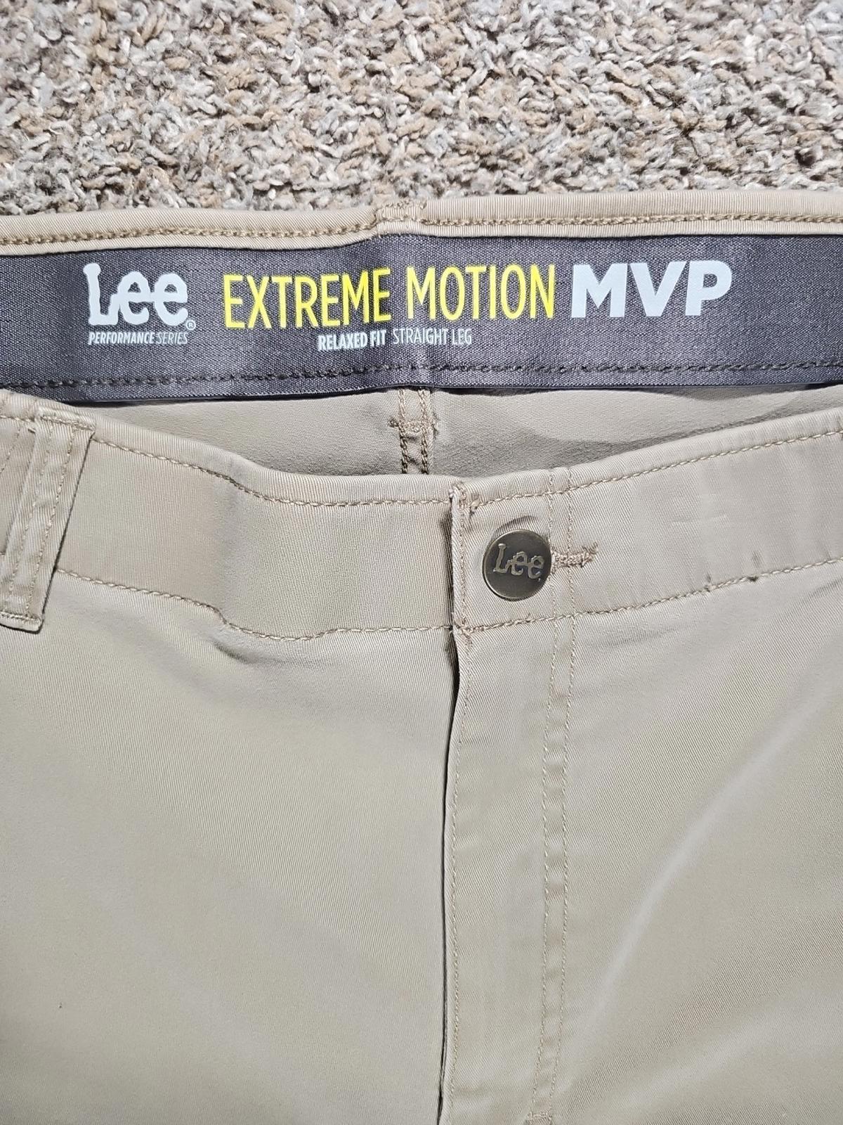 Lee Extreme Motion MVP Relaxed Fit Straight Leg 48x29 Pants