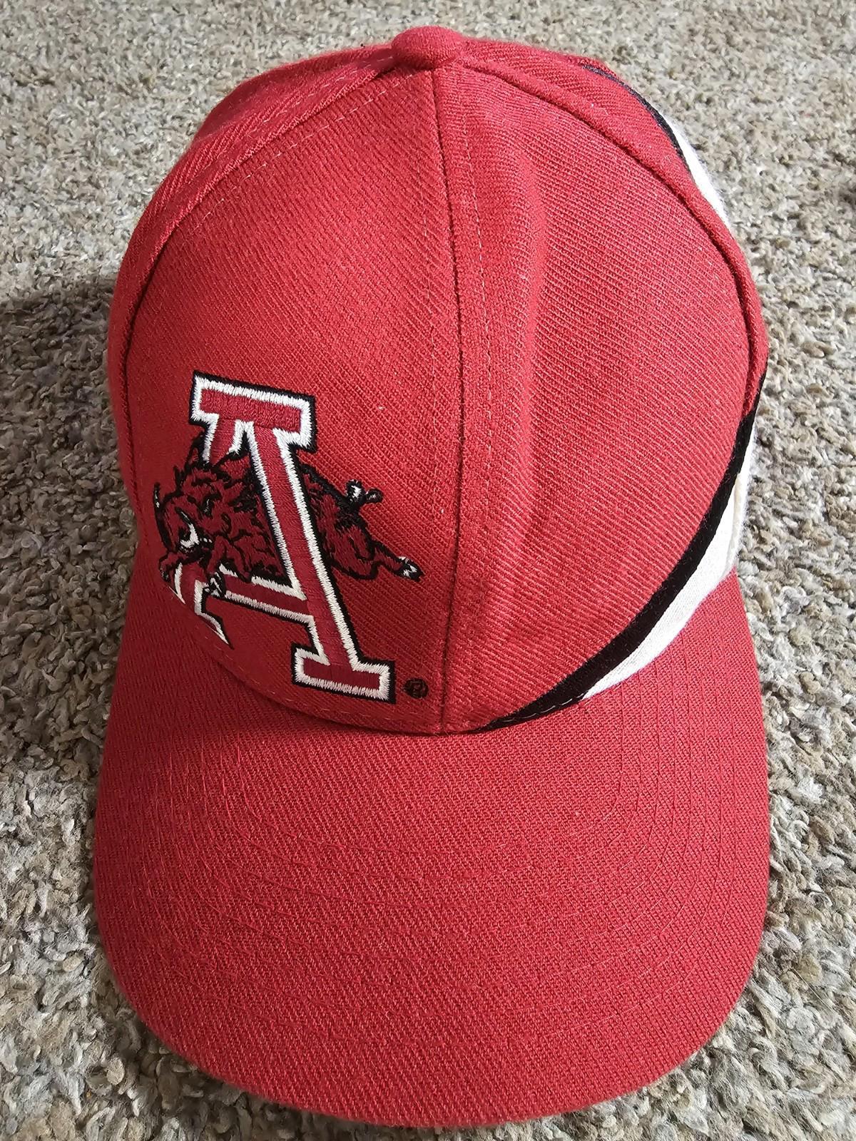 Vintage 90s Arkansas Razorbacks APEX One Snapback Hat NCAA