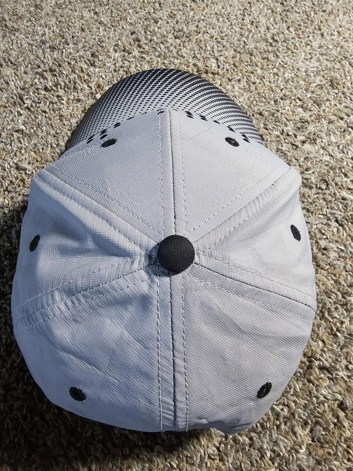Quake CapAmerica Golf hat
