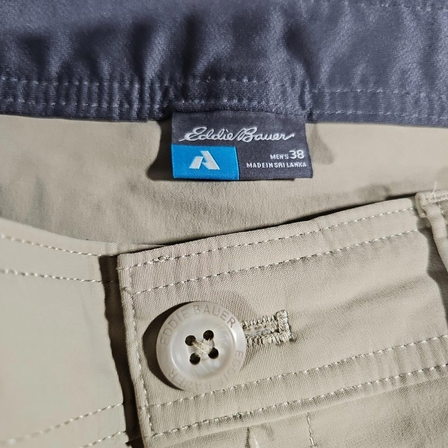 Eddie Bauer Cargo Shorts Mens 38 First Ascent Performance Hiking Nylon Stretch