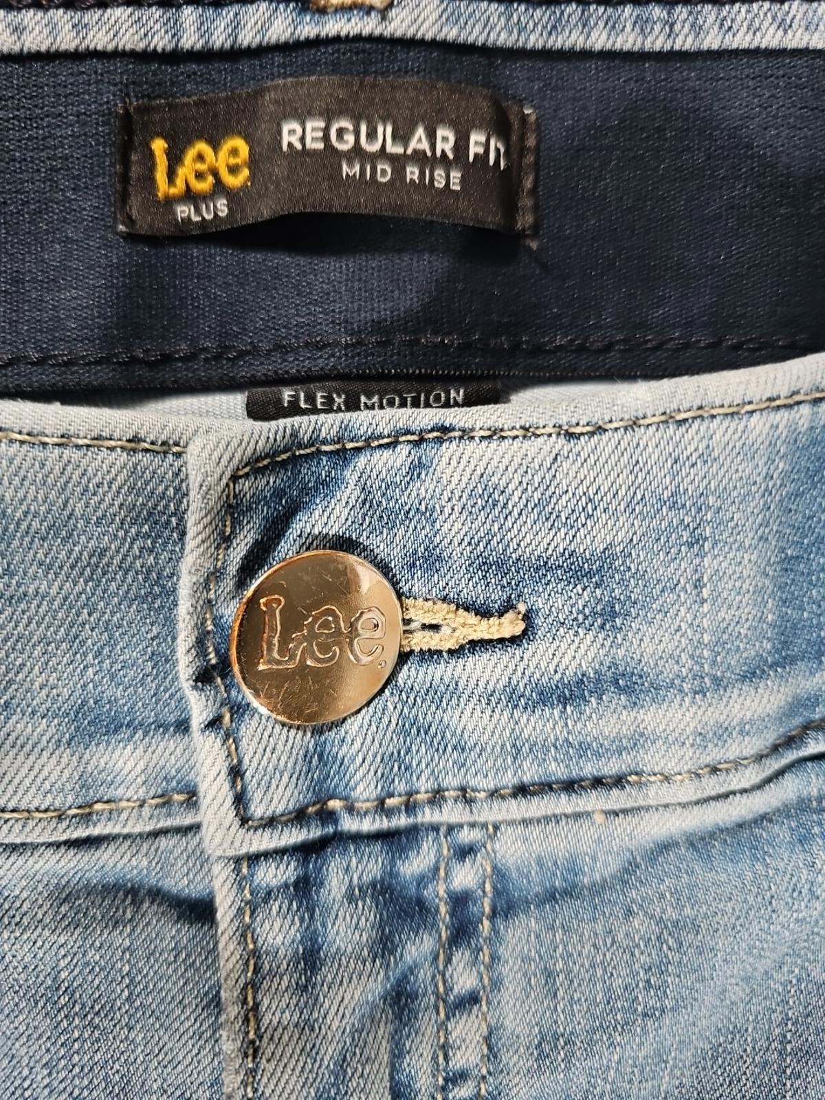 Lee Plus Regular Midrise Flex Motion 18W Jeans