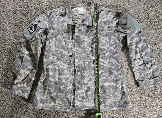 Army Digital Camo ACU L Long Wyoming National Guard Patch