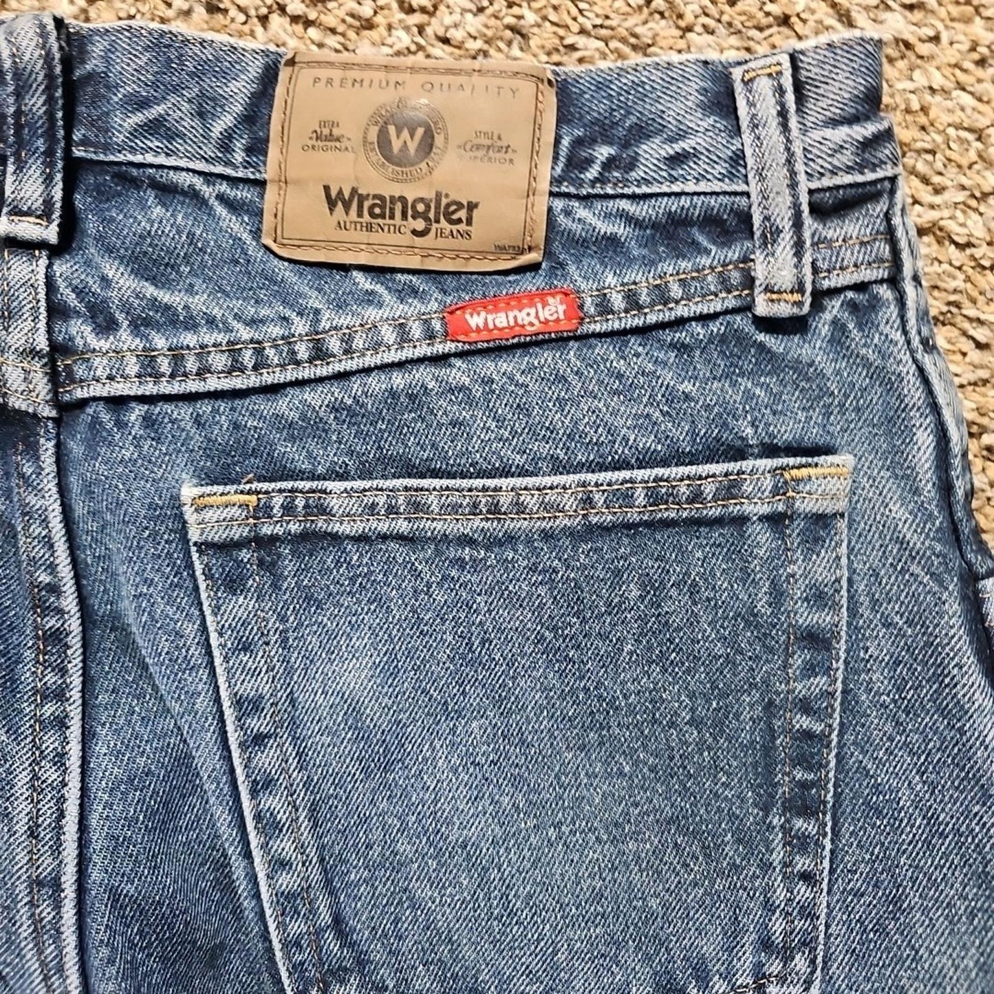Wrangler 32x32 Straight Leg Jeans