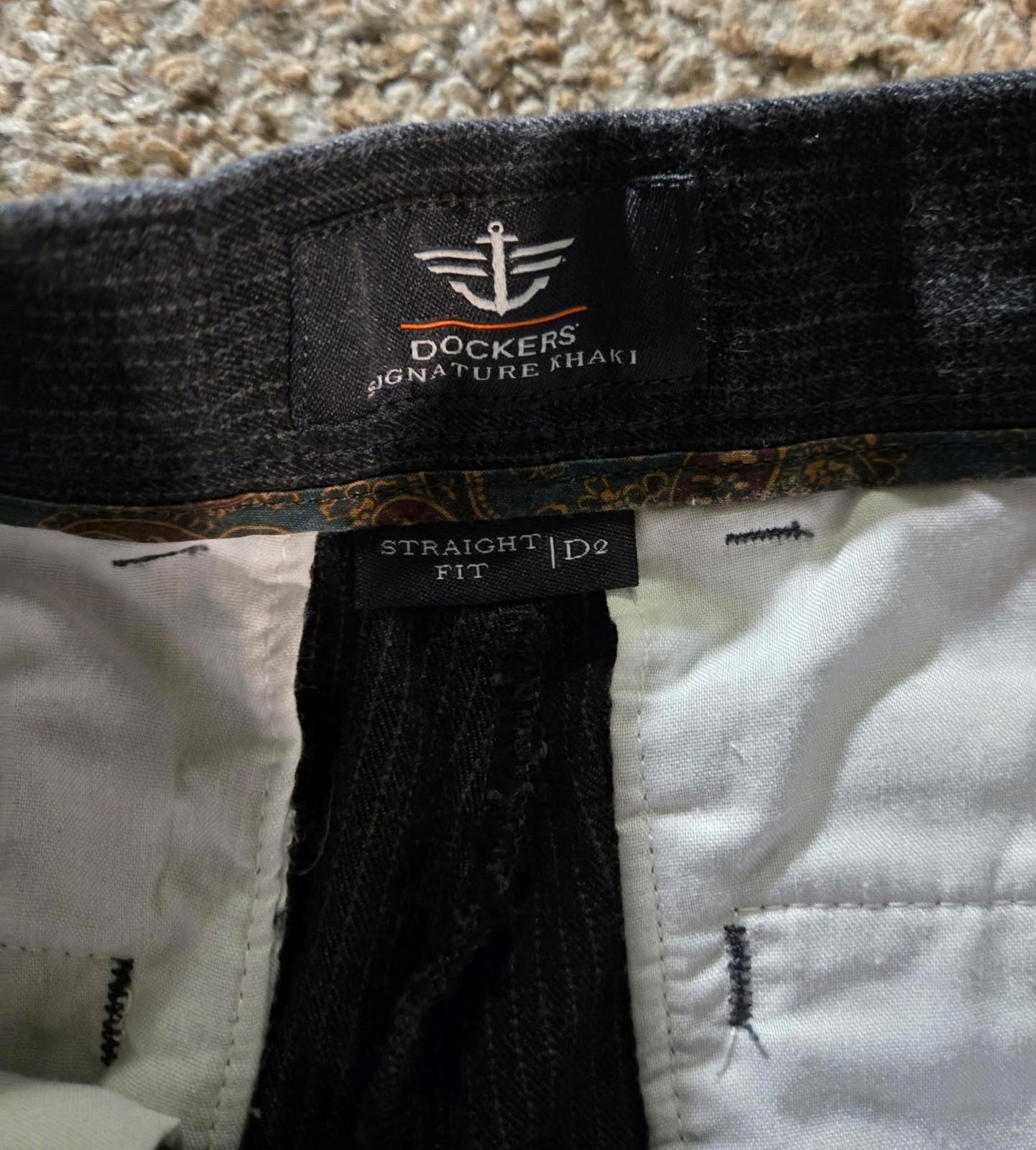 Dockers Signature D2 Pants NWT Men 32x29 Pinstriped Straight