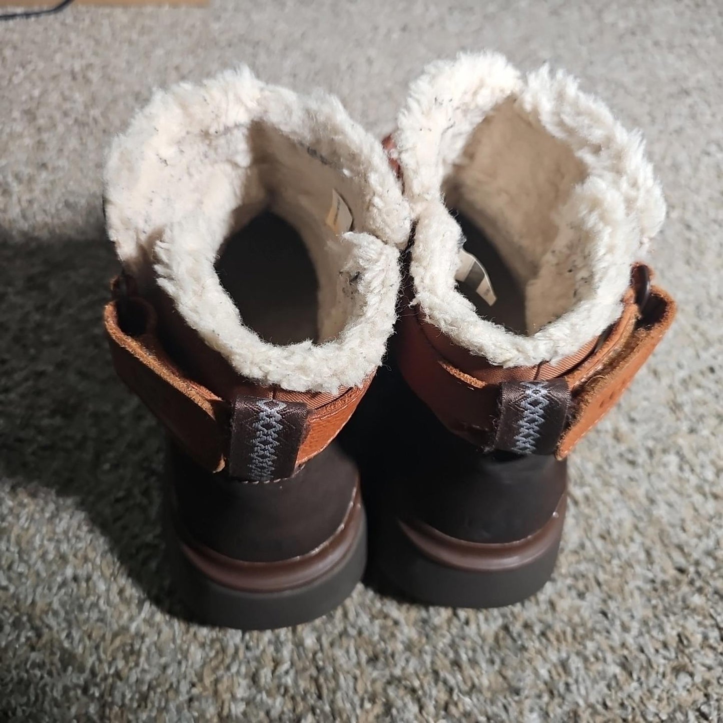 ugg 1130811 cordura leather boot sz US11 UK9