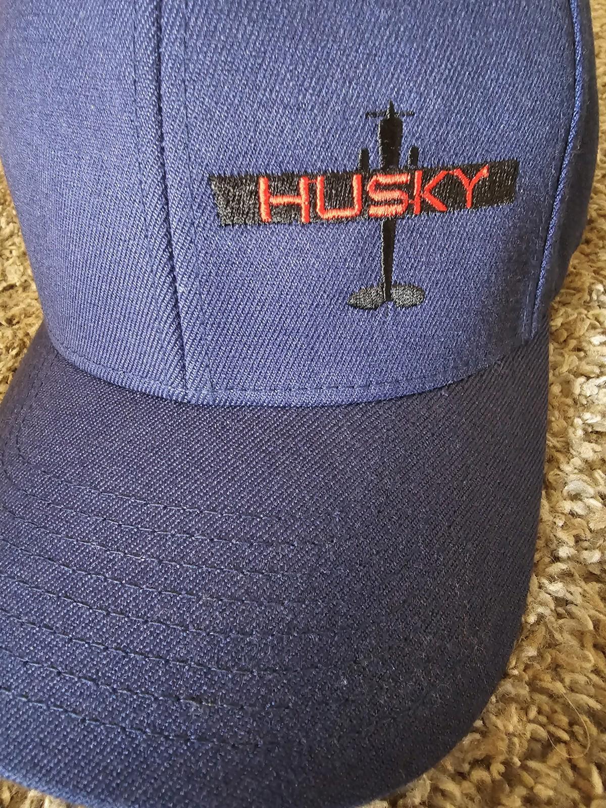 HUSKY plane handcrafted WY USA L-XL Yupoong Flexfit hat Blue