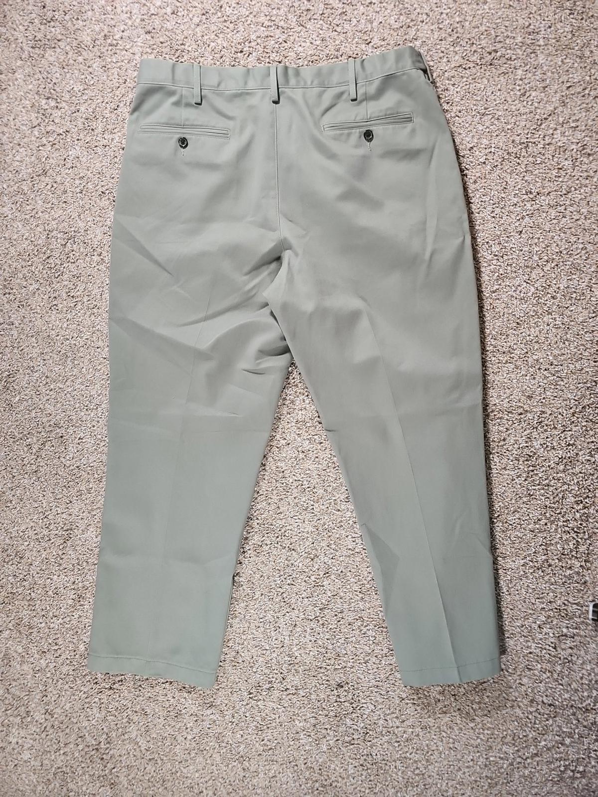 Lands End Sz 38 Traditional Fit Green Pants