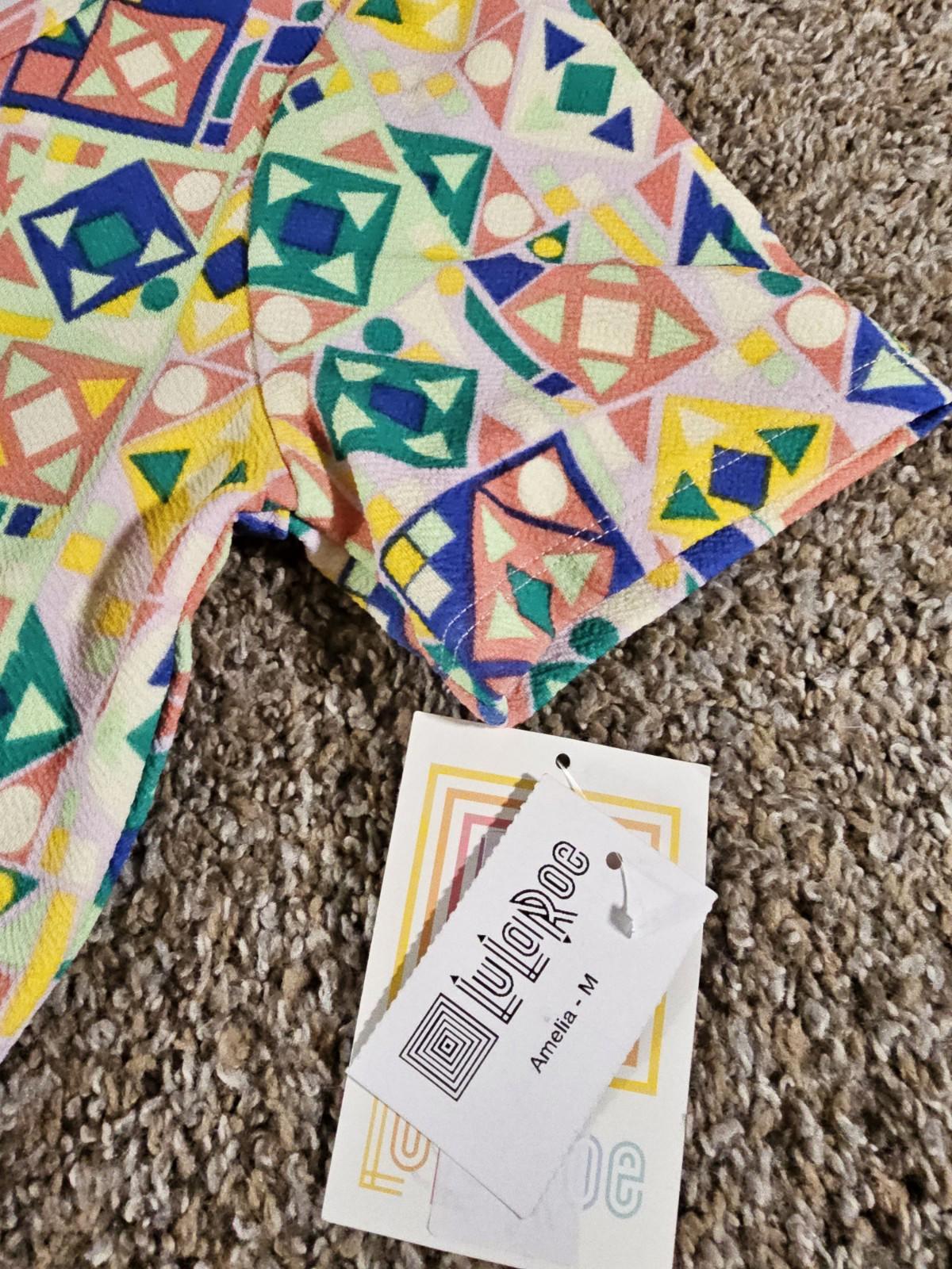 NWT LuLaRoe Dress Medium Amelia Yellow Short Sleeve Pleated