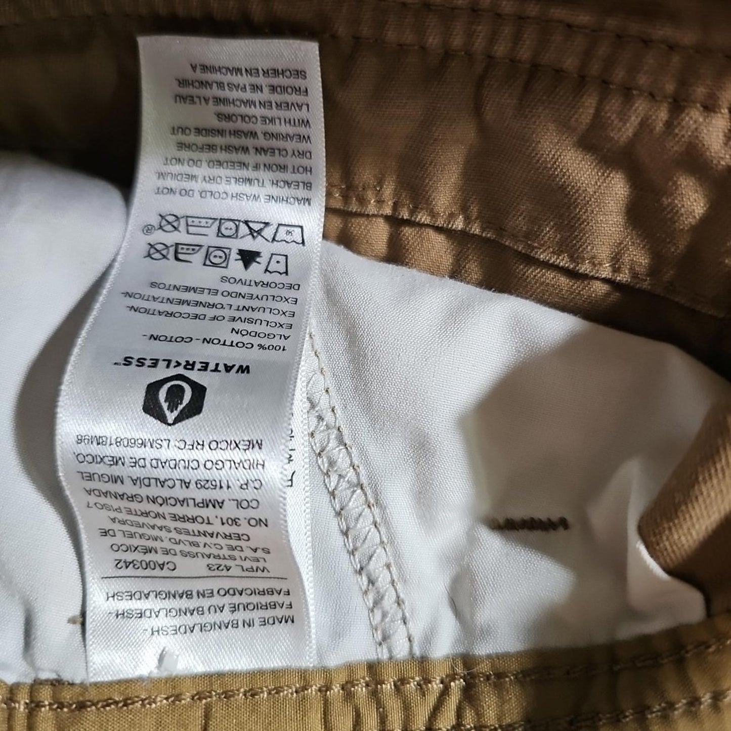 Levi Strauss Signature Gold Cargo Shorts Sz 36