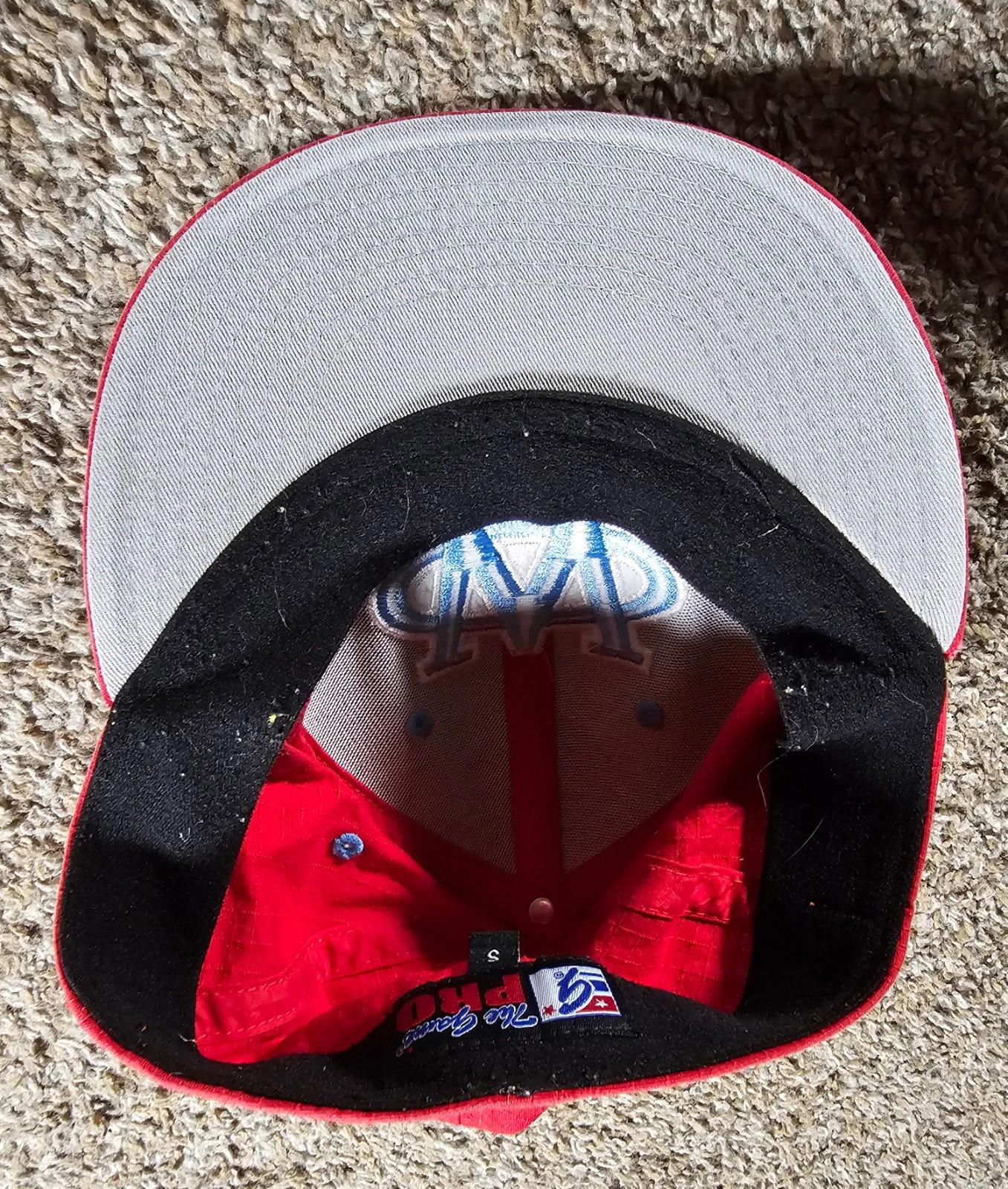 WO Spartans Low Profile Fitted Flex S Red Hat APPROX 7 1/8