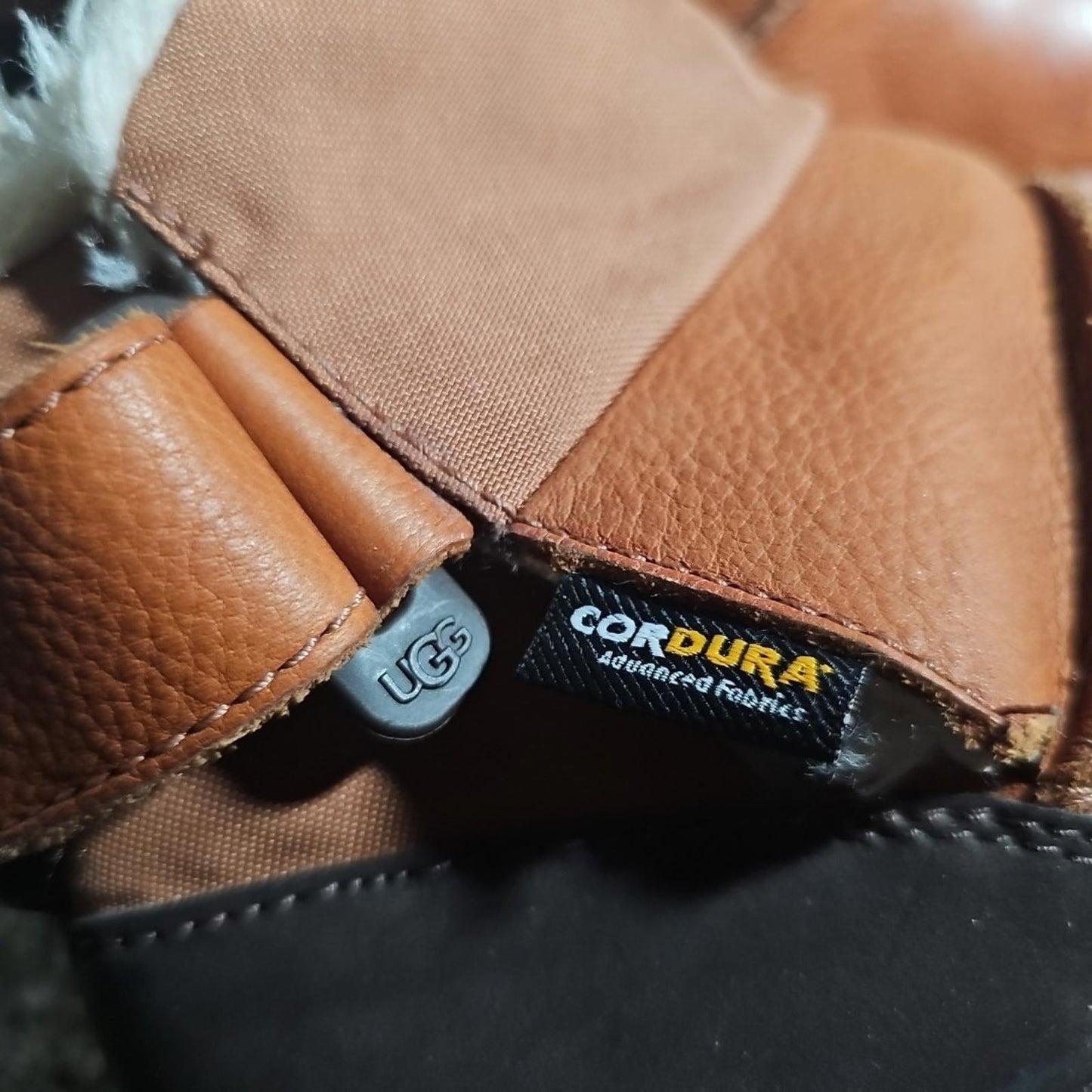 ugg 1130811 cordura leather boot sz US11 UK9