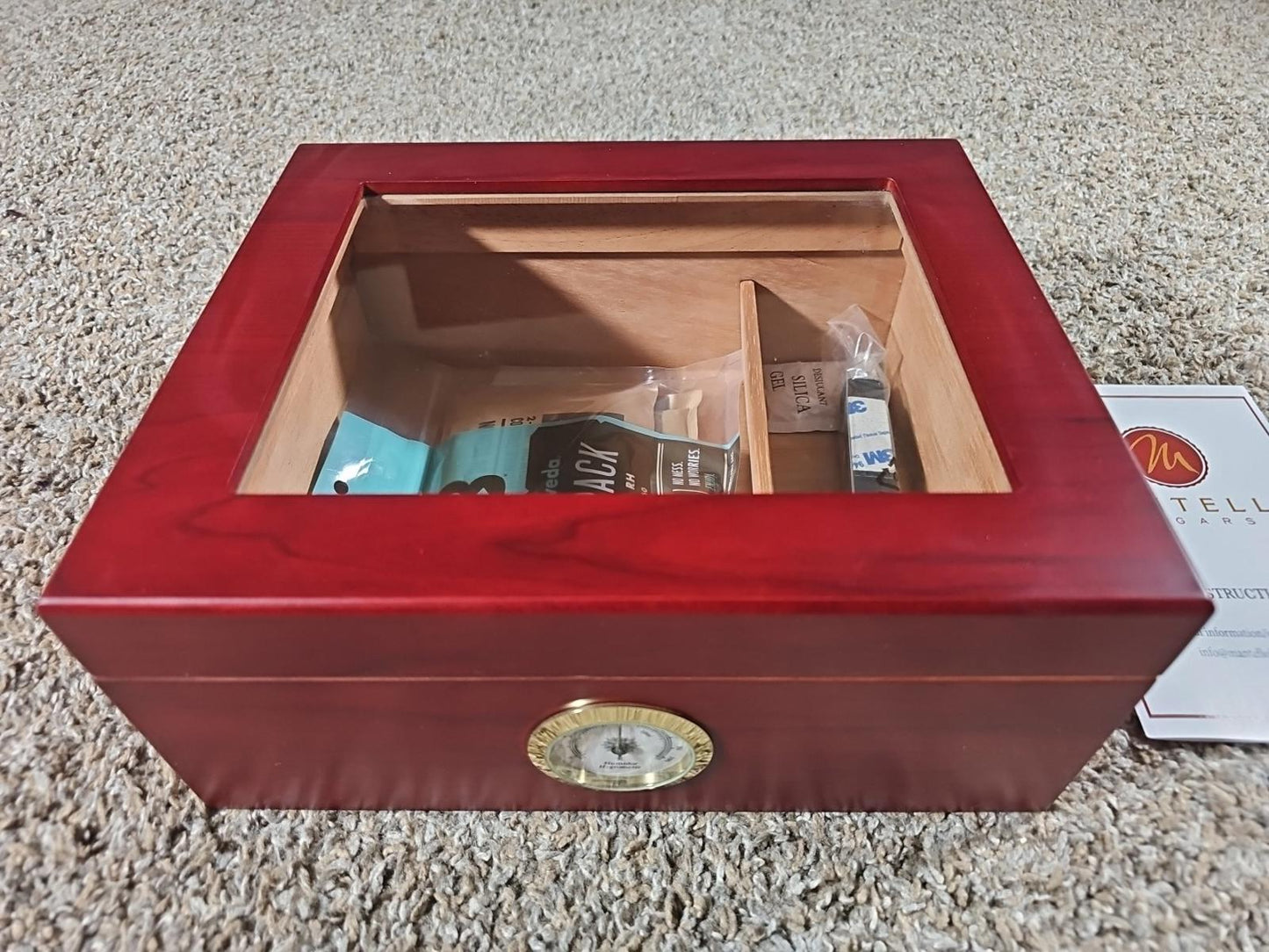 Mantello Cigars Wooden Humidor hygrometer gauge NWD NWOT Boveda 4 Humidity Packs